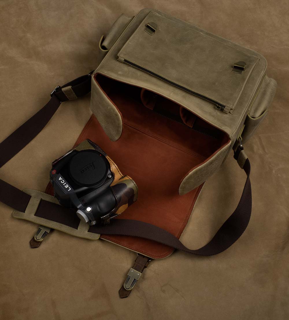 イタリア製本革バッグ バックパック リュック カメラAngelo Pelle-